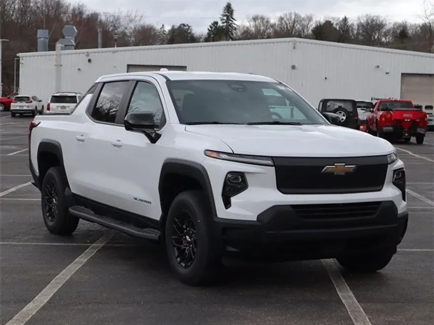 2024 Chevrolet Silverado EV Work Truck photo 1