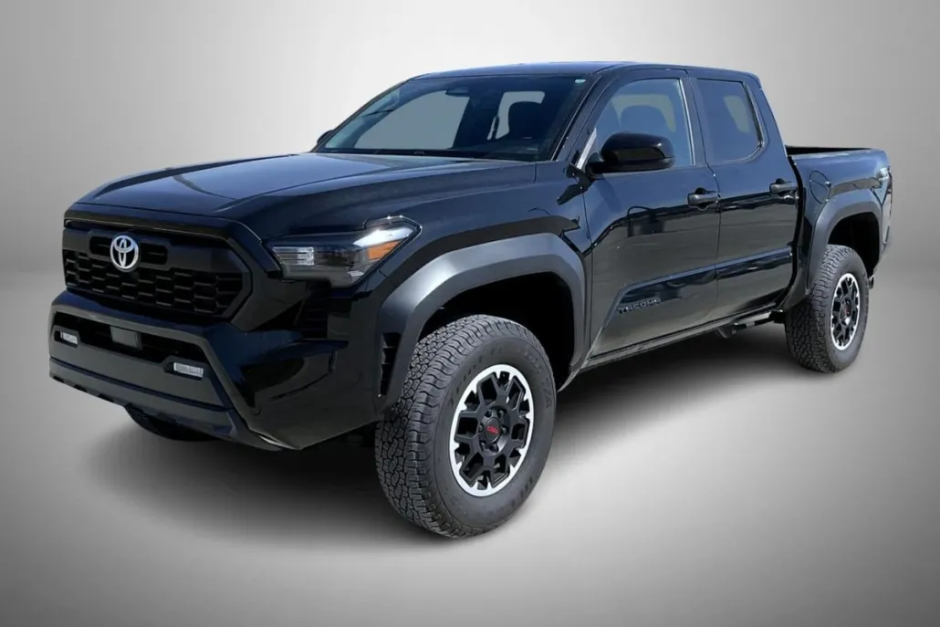 2024 Toyota Tacoma TRD Off-Road photo 1