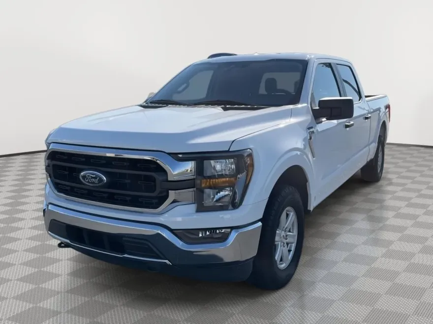 2023 Ford F-150 Platinum photo 1