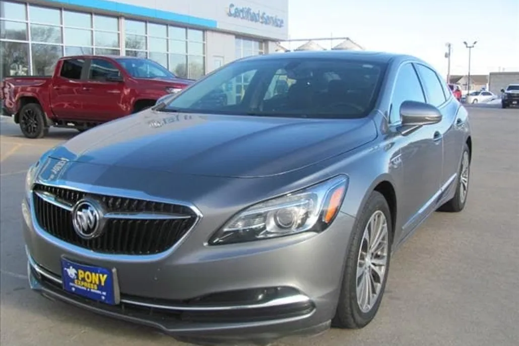 2019 Buick LaCrosse Essence photo 1