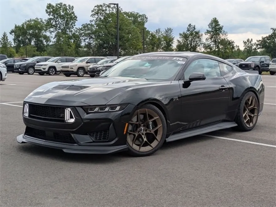 2025 Ford Mustang GT photo 1