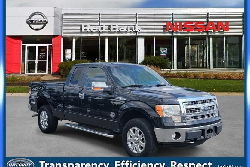 2013 Ford F-150 XLT photo 1