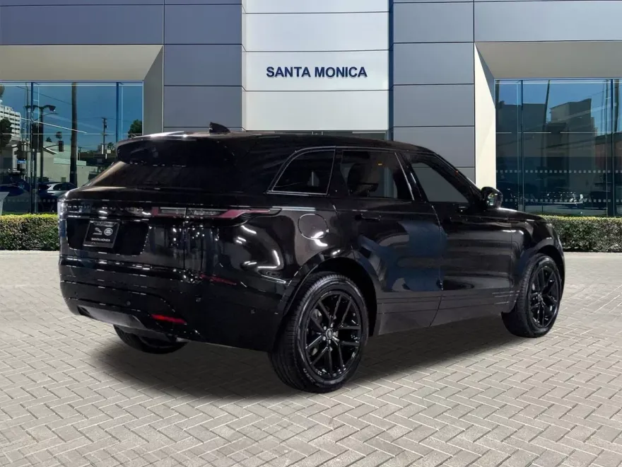 2026 Land Rover Range Rover Velar P400 Dynamic SE photo 1