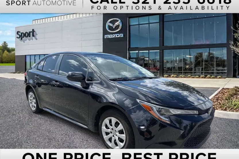 2020 Toyota Corolla LE photo 1