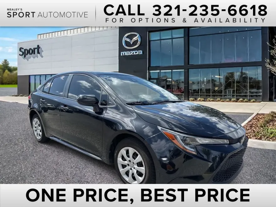 2020 Toyota Corolla LE photo 1