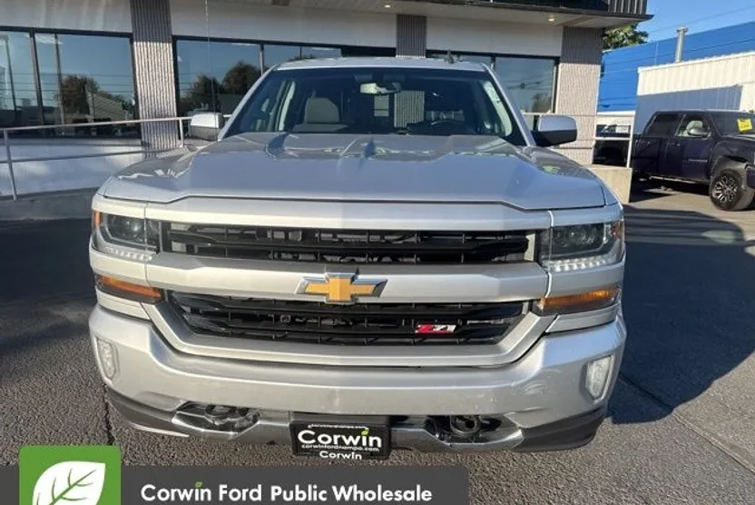 2018 Chevrolet Silverado 1500 LT Z71 photo 1