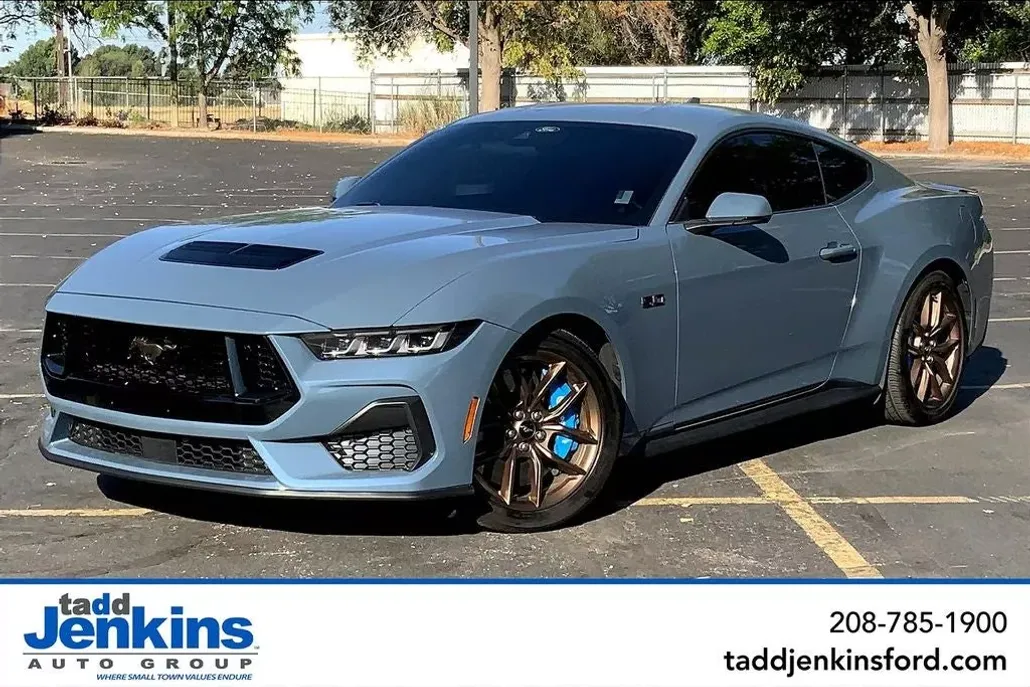 2024 Ford Mustang GT Premium photo 1