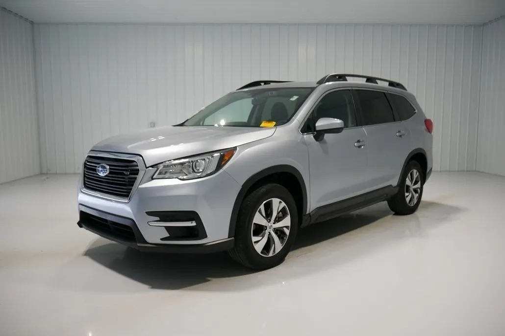 2022 Subaru Ascent Premium photo 1