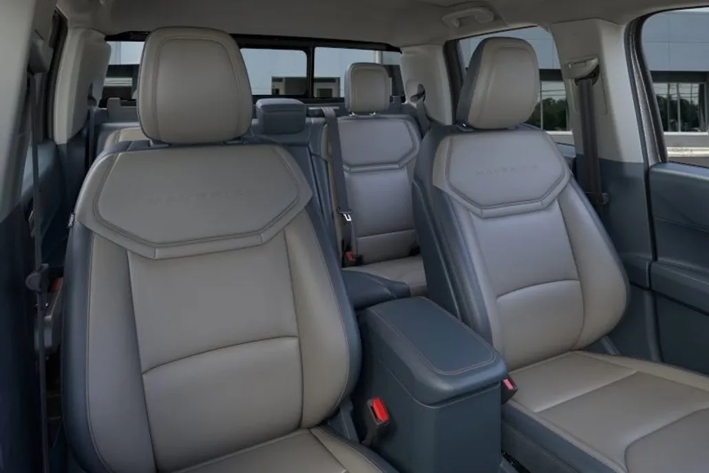 2025 Ford Maverick Lariat photo 1