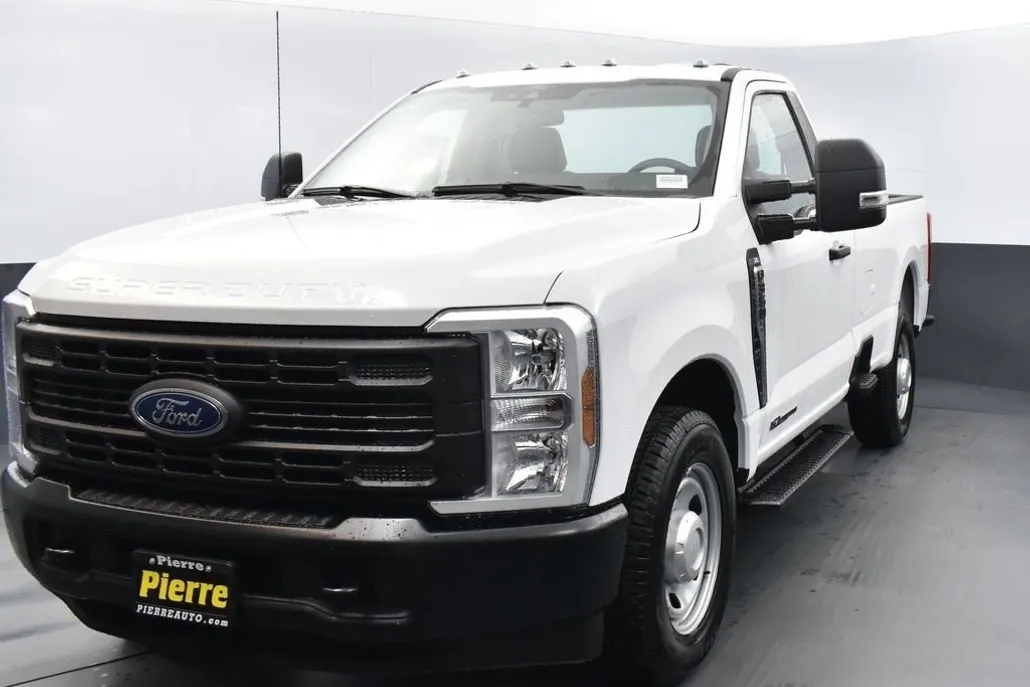 2024 Ford F-350 photo 1