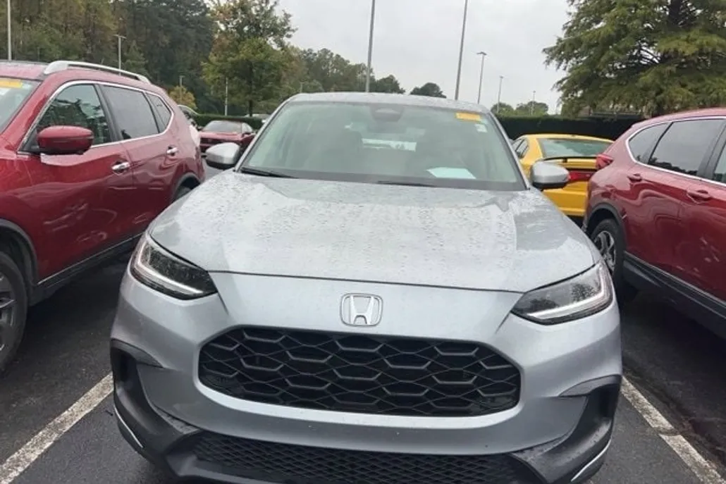 2023 Honda HR-V LX photo 1