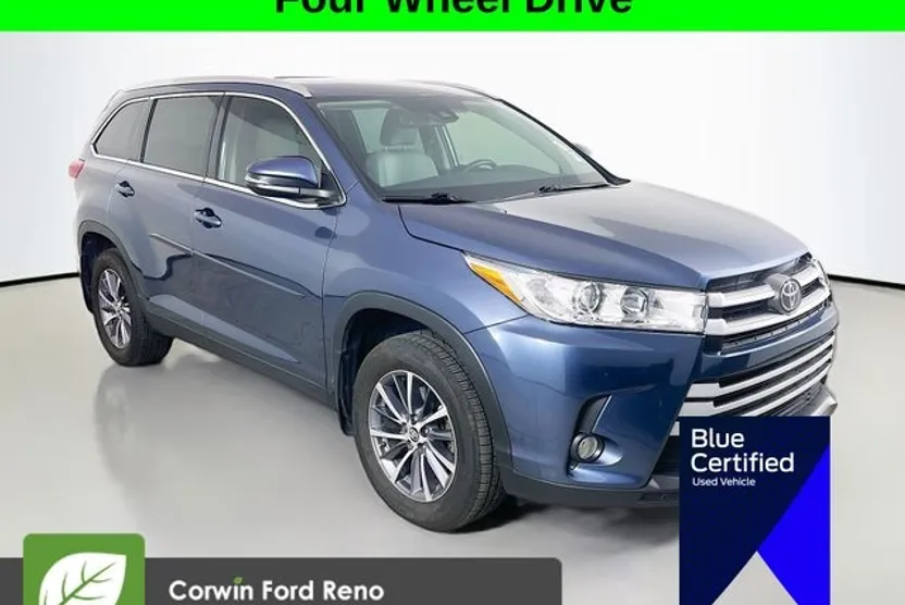 2019 Toyota Highlander XLE photo 1