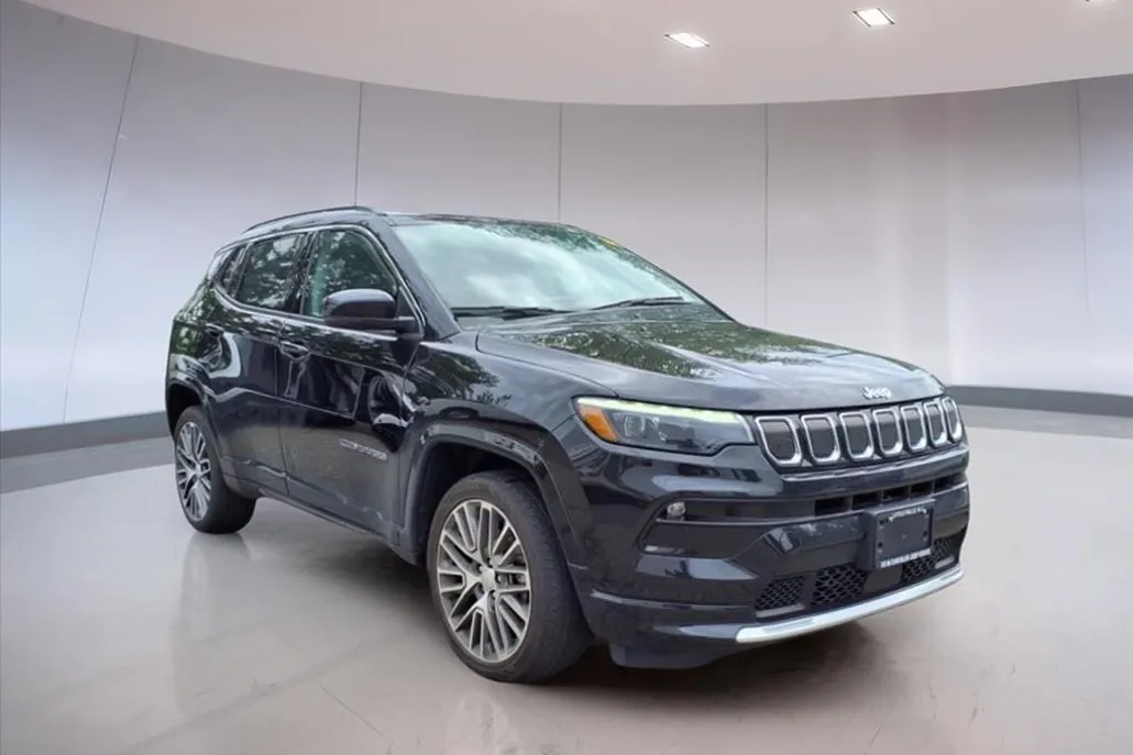 2022 Jeep Compass Limited photo 1