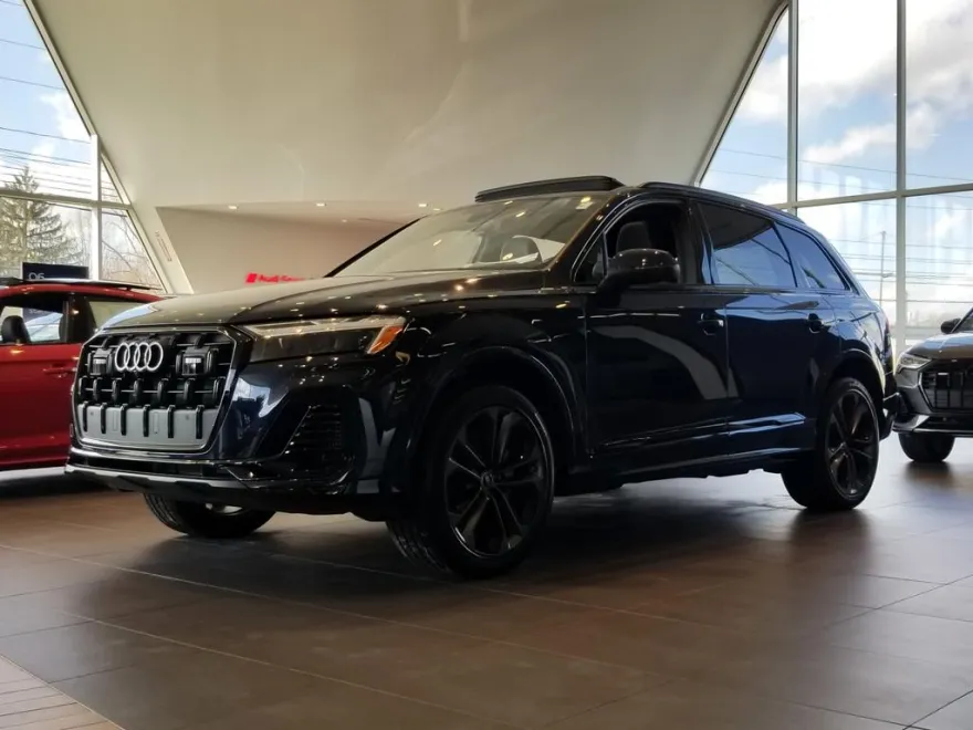 2025 Audi Q7 55 Premium Plus photo 1