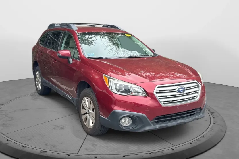 2015 Subaru Outback 2.5i Premium photo 1