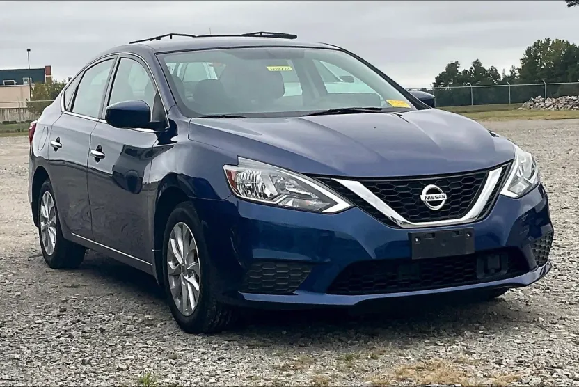 2019 Nissan Sentra SV photo 1