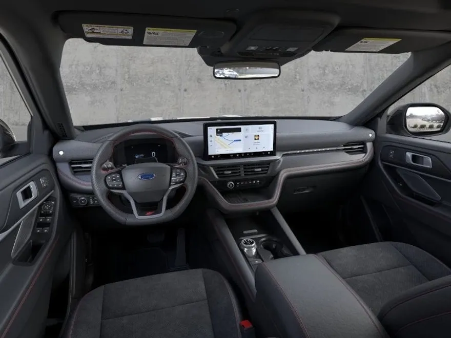 2025 Ford Explorer ST photo 9