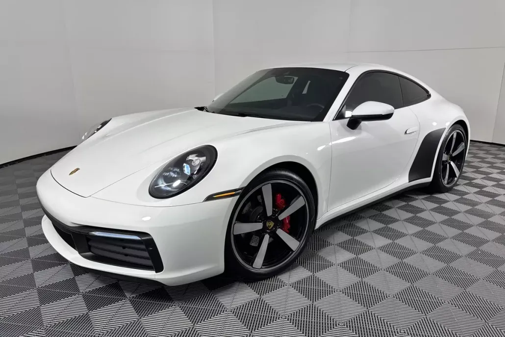 2021 Porsche 911 Coupe photo 1