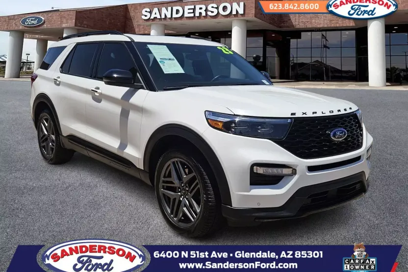 2023 Ford Explorer ST photo 1