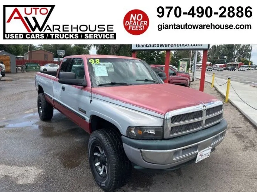 1998 Dodge Ram Laramie SLT photo 1