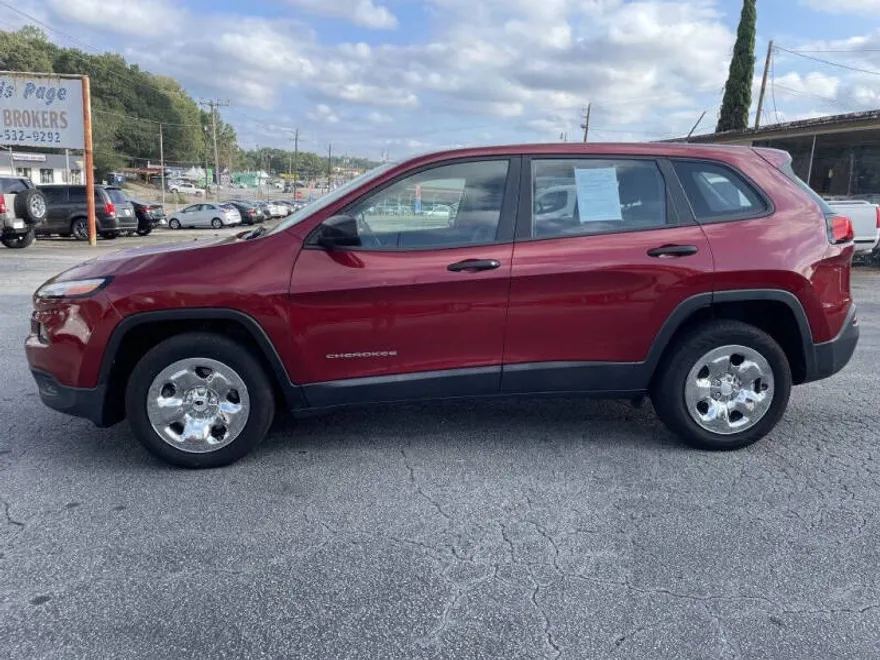 2017 Jeep Cherokee Sport photo 1