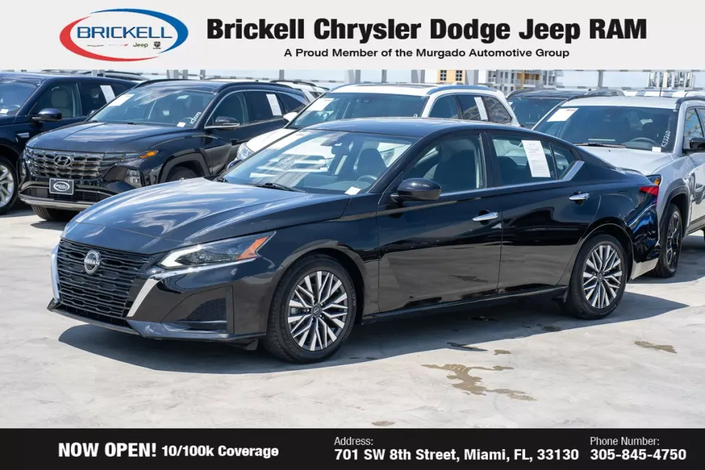 2023 Nissan Altima 2.5 SV photo 1