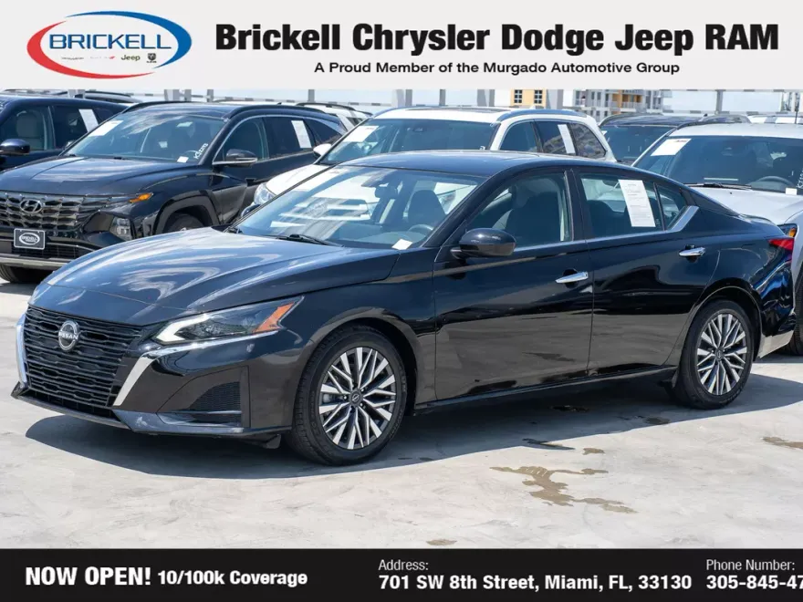 2023 Nissan Altima 2.5 SV photo 1