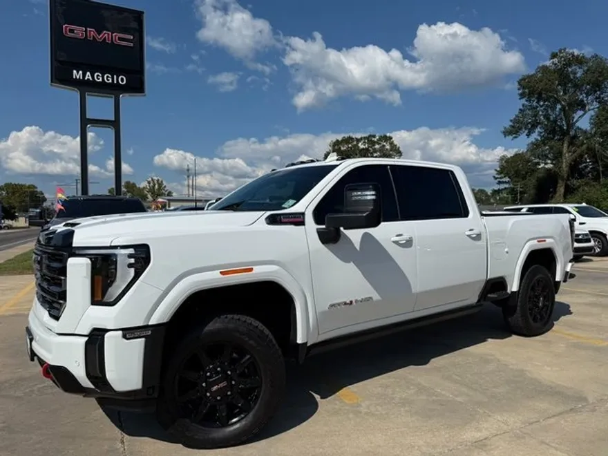 2024 Gmc Sierra HD AT4 photo 1