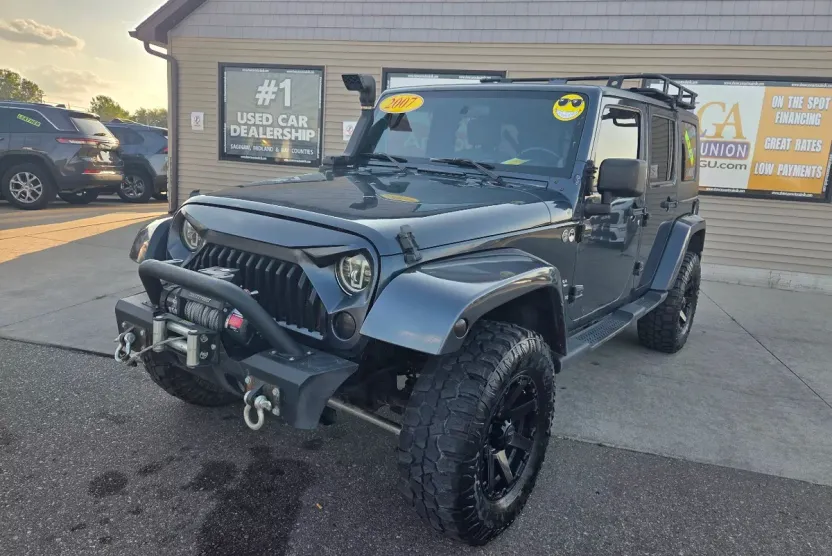 2007 Jeep Wrangler Unlimited Sahara photo 1