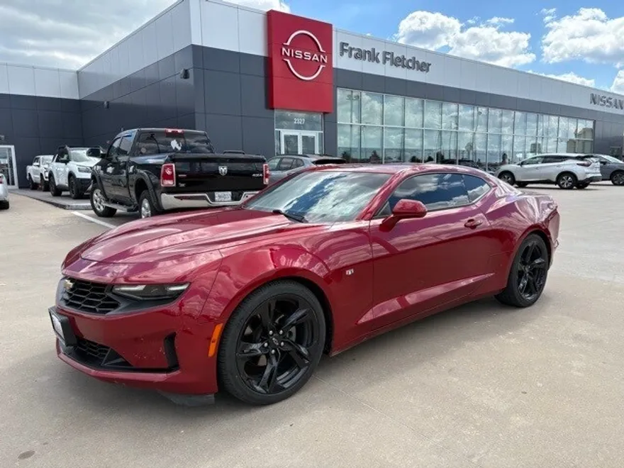 2020 Chevrolet Camaro 1LT photo 1