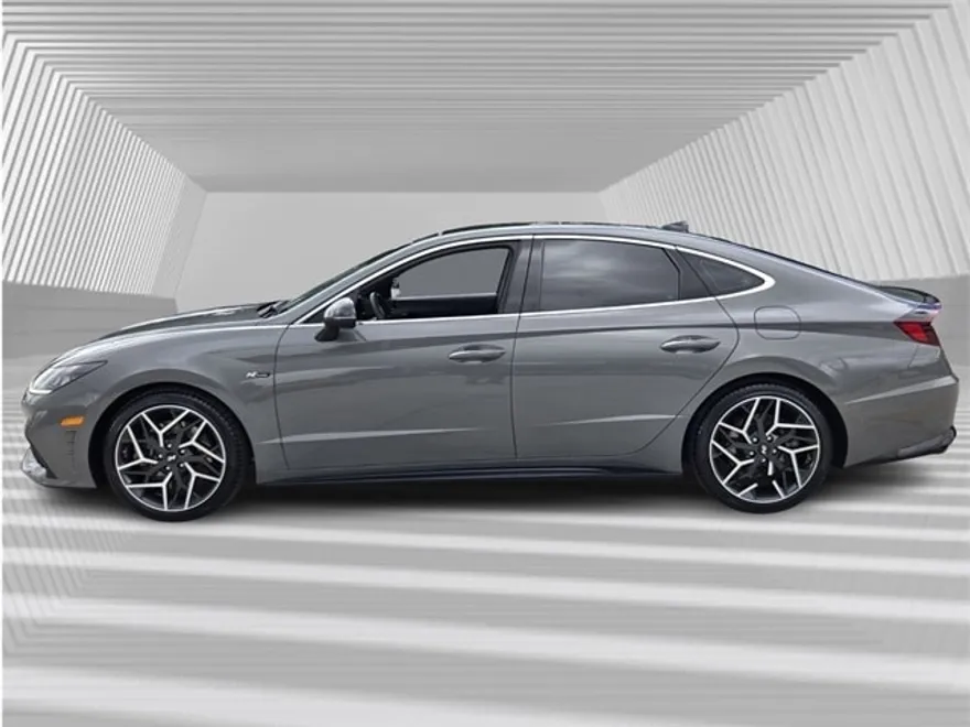 2022 Hyundai Sonata N Line photo 1