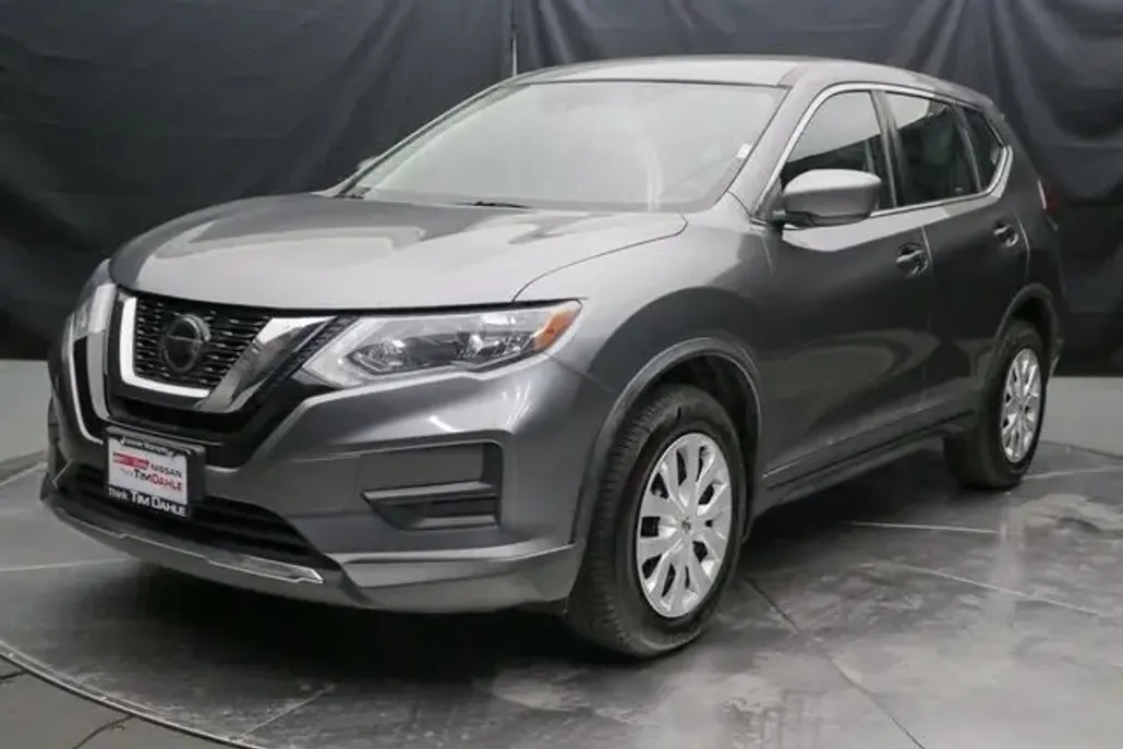 2019 Nissan Rogue S photo 1