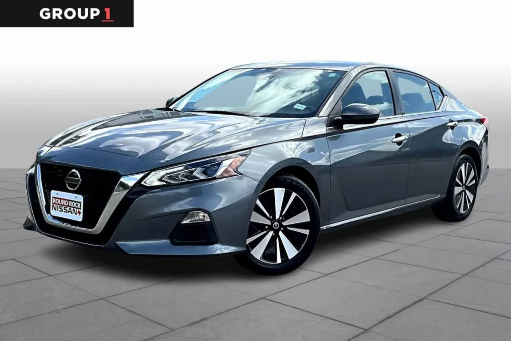 2022 Nissan Altima 2.5 SV photo 1