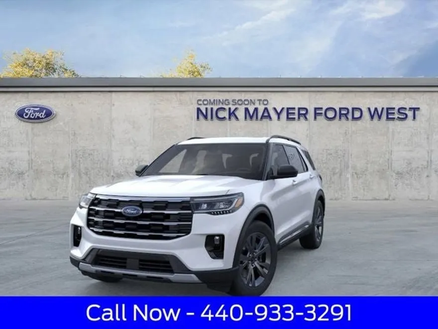 2025 Ford Explorer photo 1