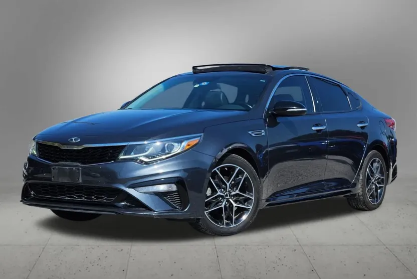 2020 Kia Optima SE photo 1