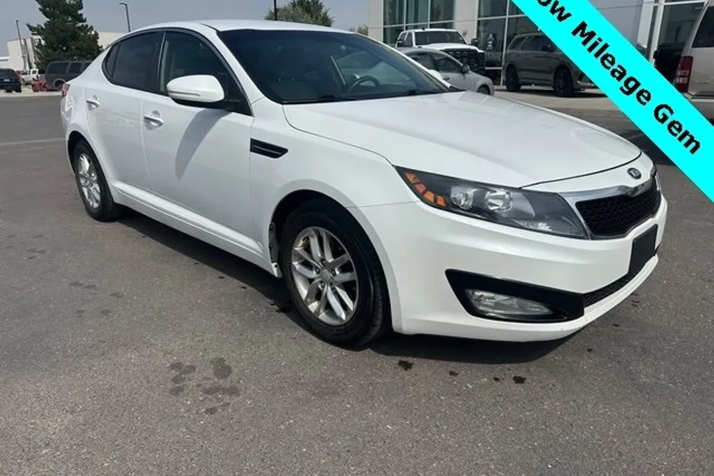 2013 Kia Optima LX photo 1