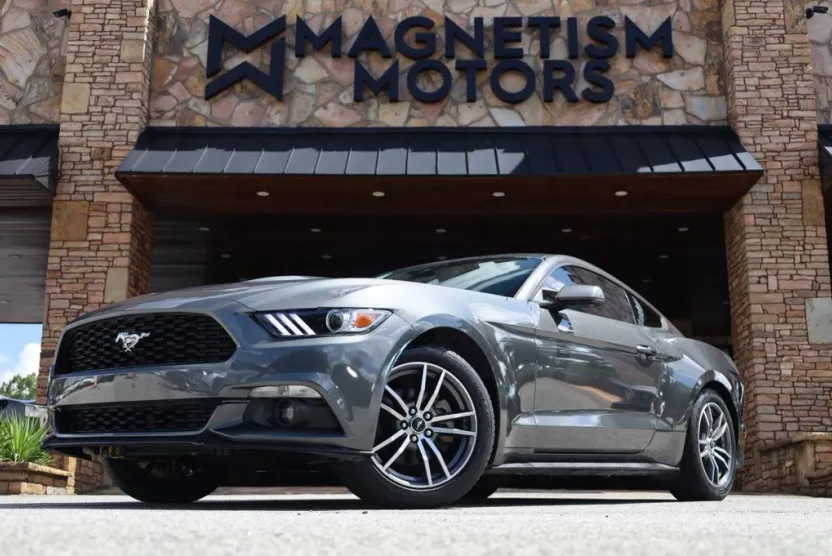 2015 Ford Mustang EcoBoost Premium photo 1