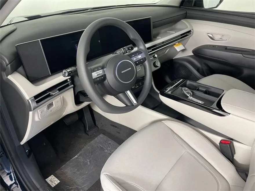 2026 Hyundai Tucson Hybrid SEL Convenience photo 1