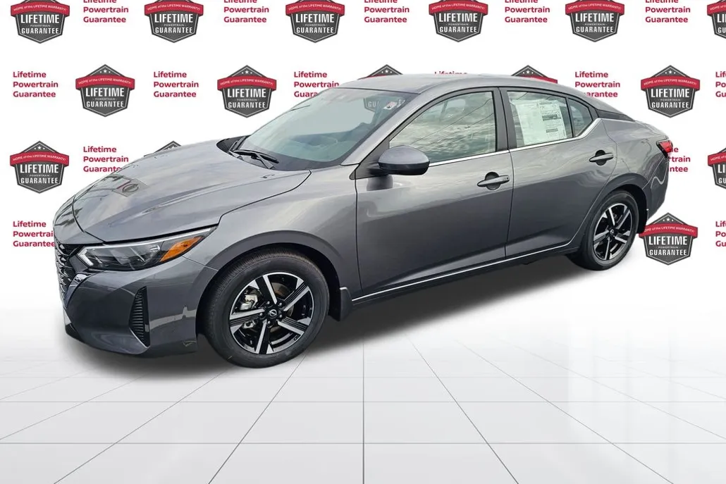 2025 Nissan Sentra SV photo 1