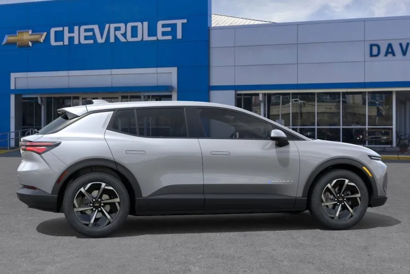 2026 Chevrolet Equinox EV 1LT photo 1