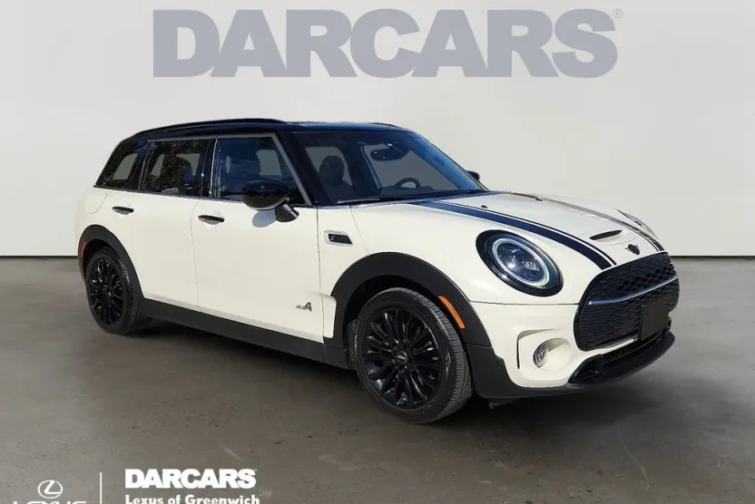 2022 Mini Clubman Base S ALL4 photo 1