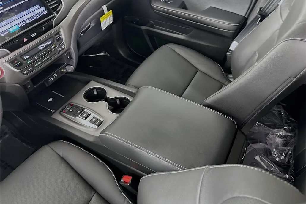 2025 Honda Ridgeline RTL photo 1
