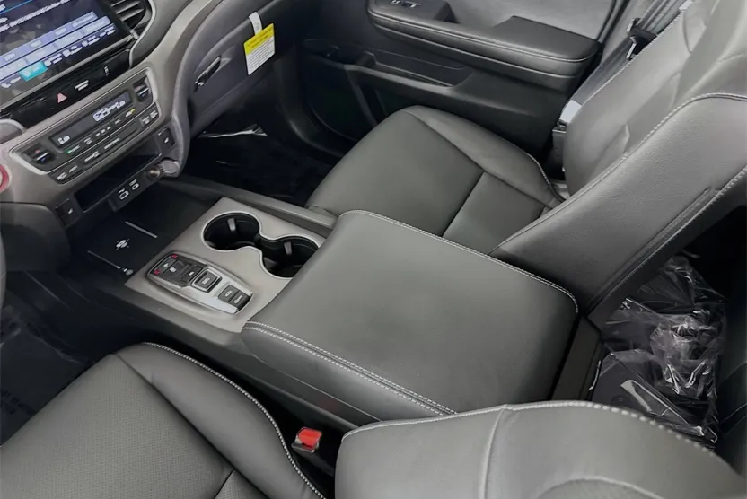 2025 Honda Ridgeline RTL photo 1