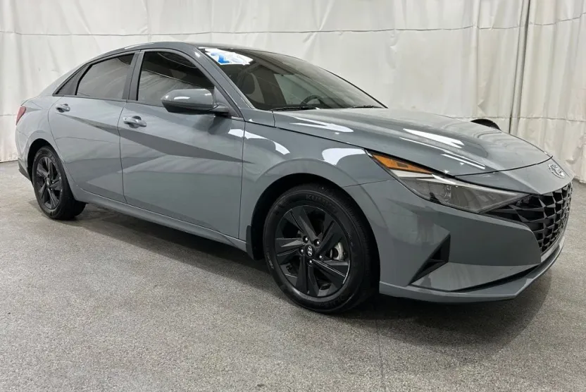 2023 Hyundai Elantra Hybrid Blue photo 1