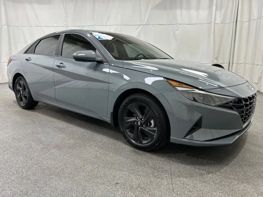 2023 Hyundai Elantra Hybrid Blue photo 1