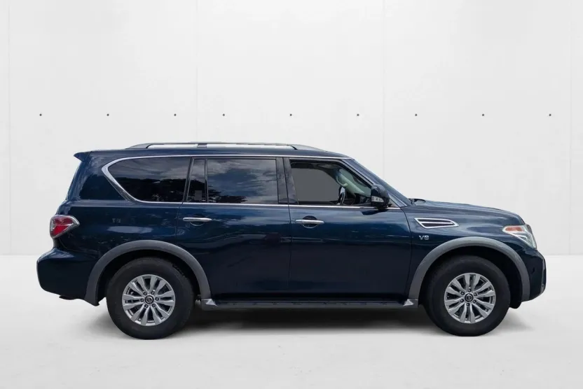 2020 Nissan Armada SV photo 1