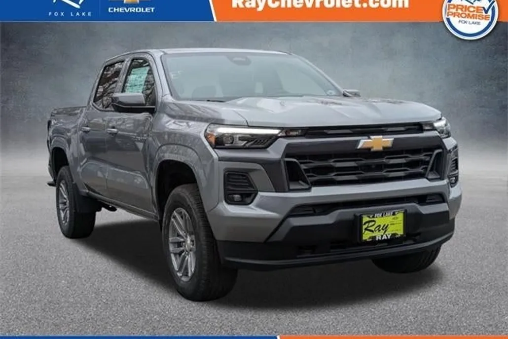 2025 Chevrolet Colorado Work Truck LT photo 1