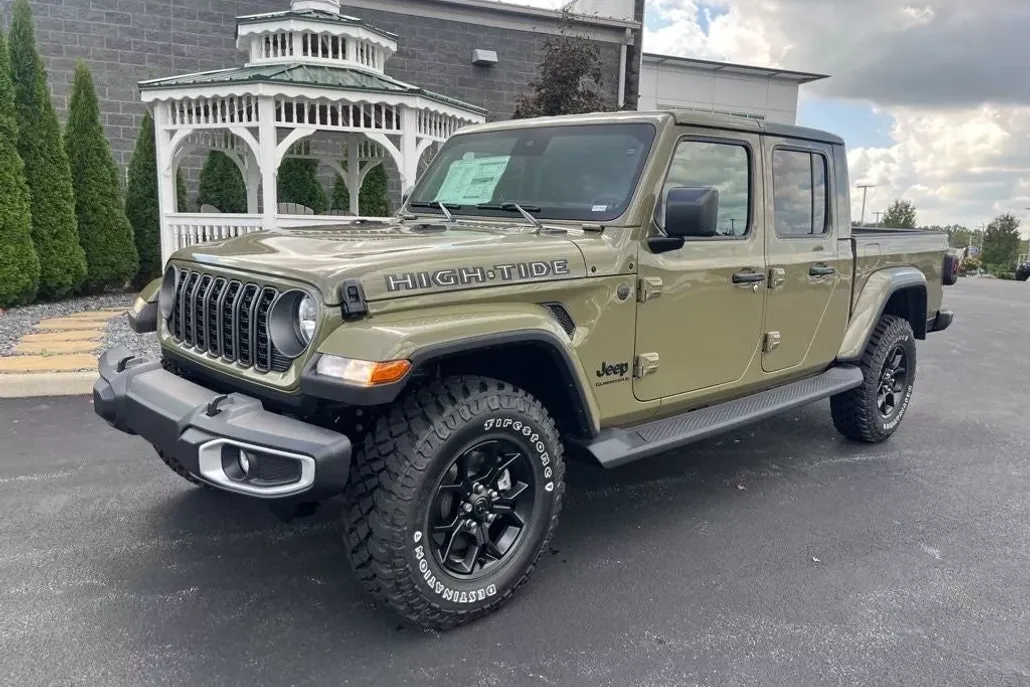 2025 Jeep Gladiator Sport photo 1