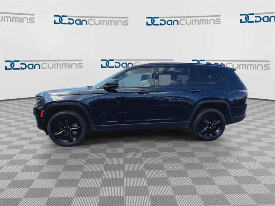 2024 Jeep Cherokee Limited photo 1