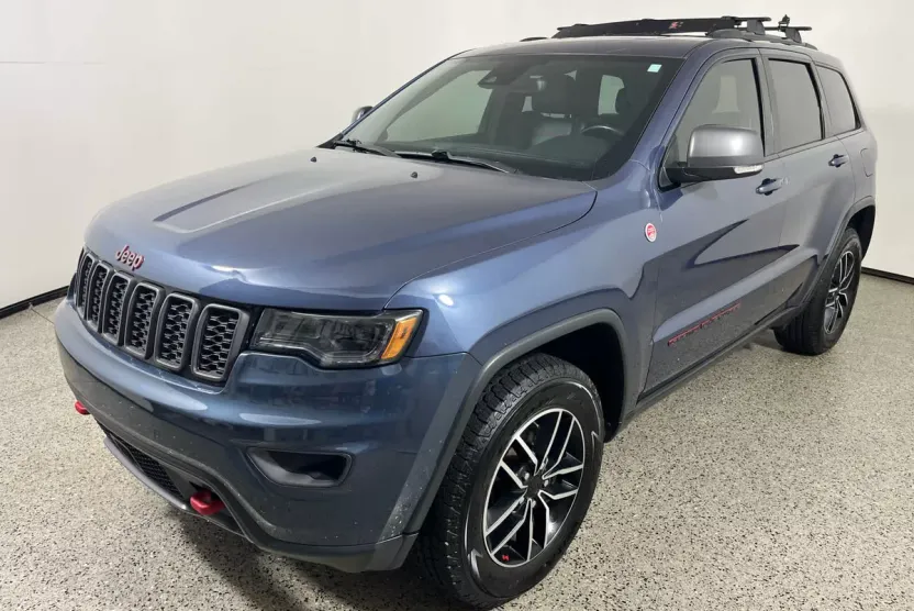 2021 Jeep Grand Cherokee Trailhawk photo 1